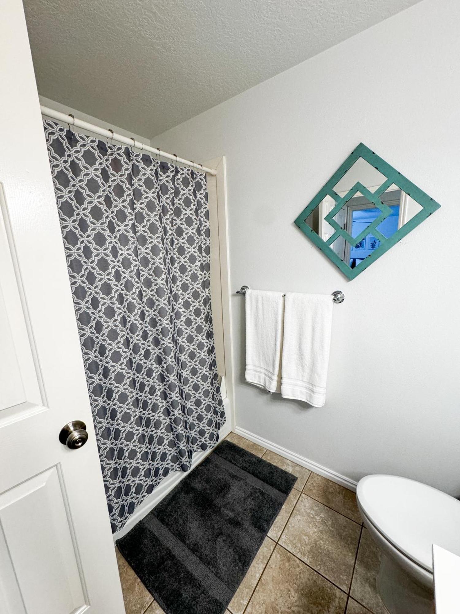 Modern - Pools, Courts & Scenic Views Apartment St. George